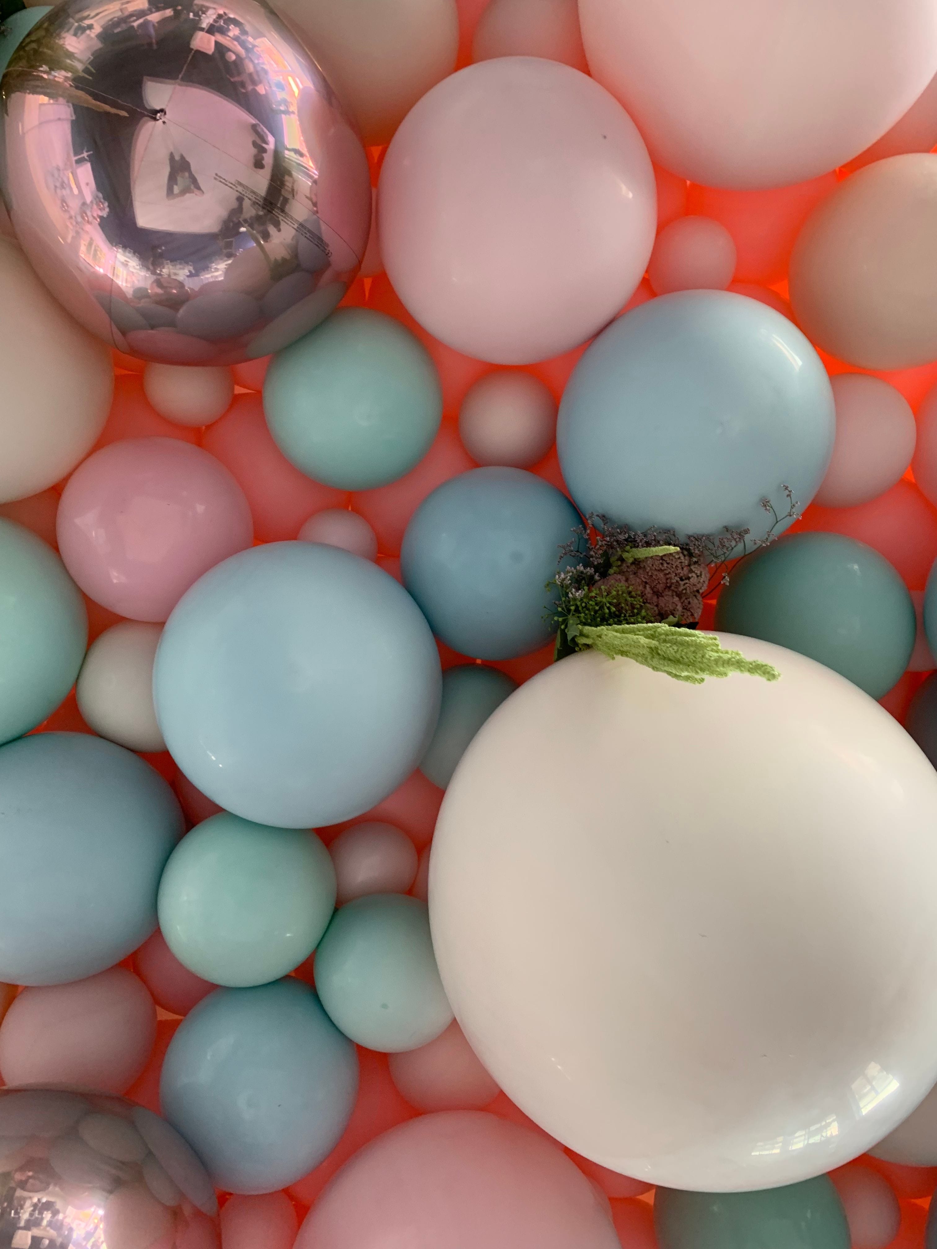 Horizons transformed into a ballooon paradise for any occassion from Beach Weddings to Bar Mitzvahs